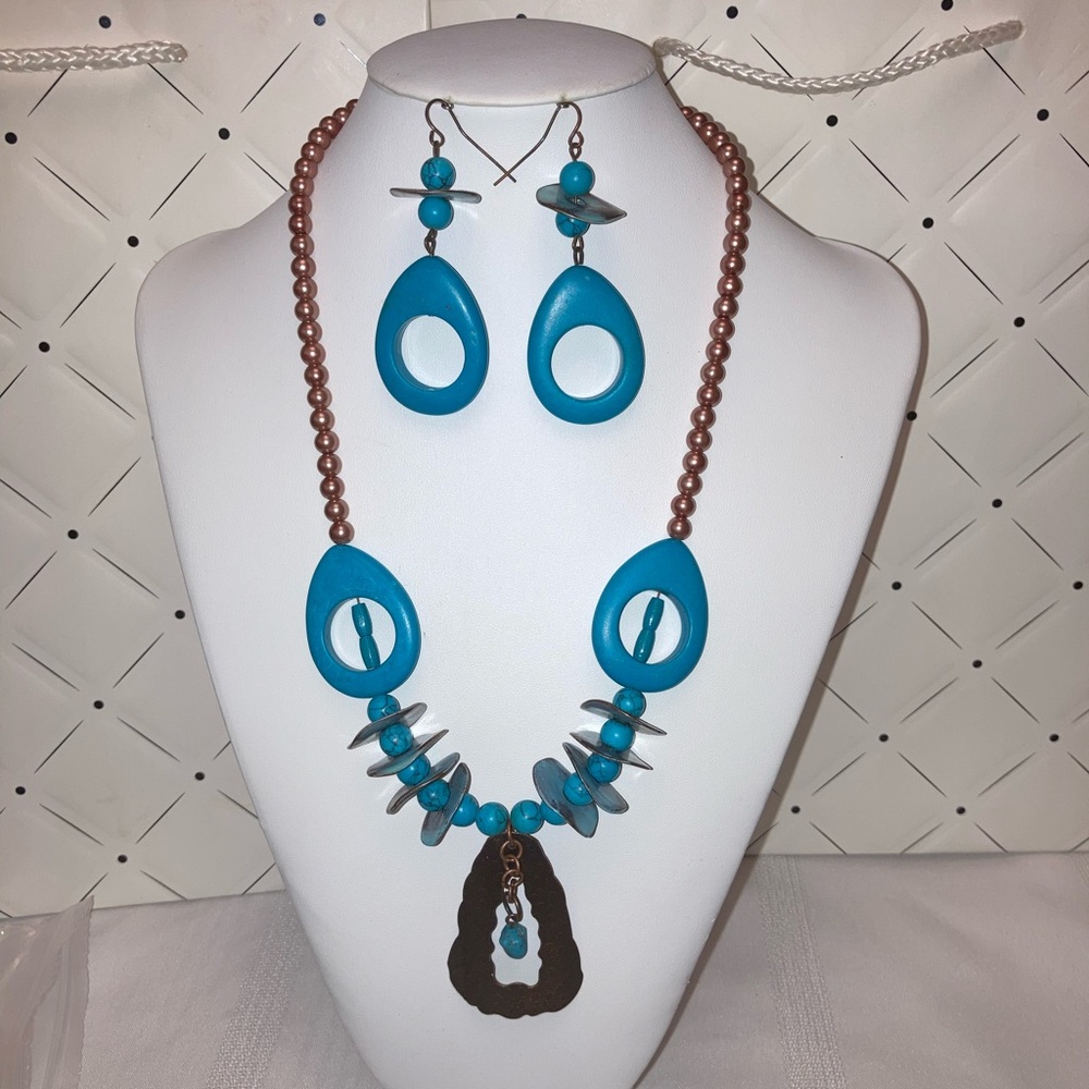 Magnacite necklace and earrings ❤️